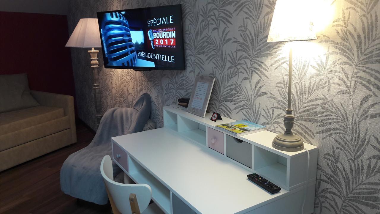 Hotel Les Aubepines Illiers-Combray Bagian luar foto