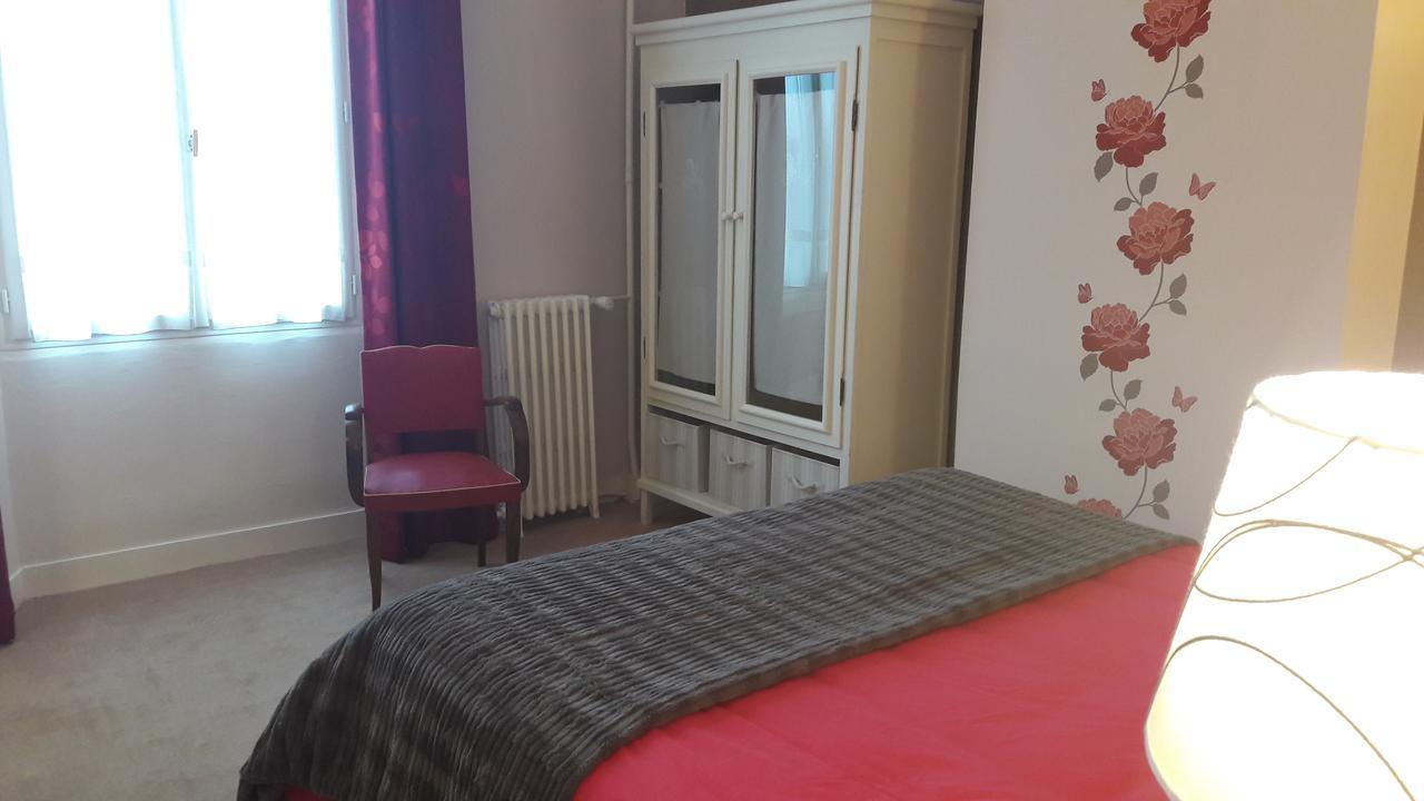 Hotel Les Aubepines Illiers-Combray Bagian luar foto