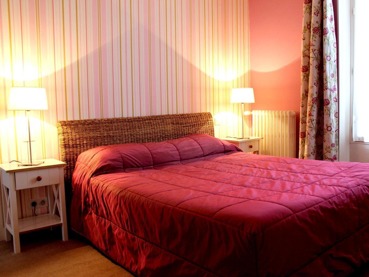Hotel Les Aubepines Illiers-Combray Bagian luar foto