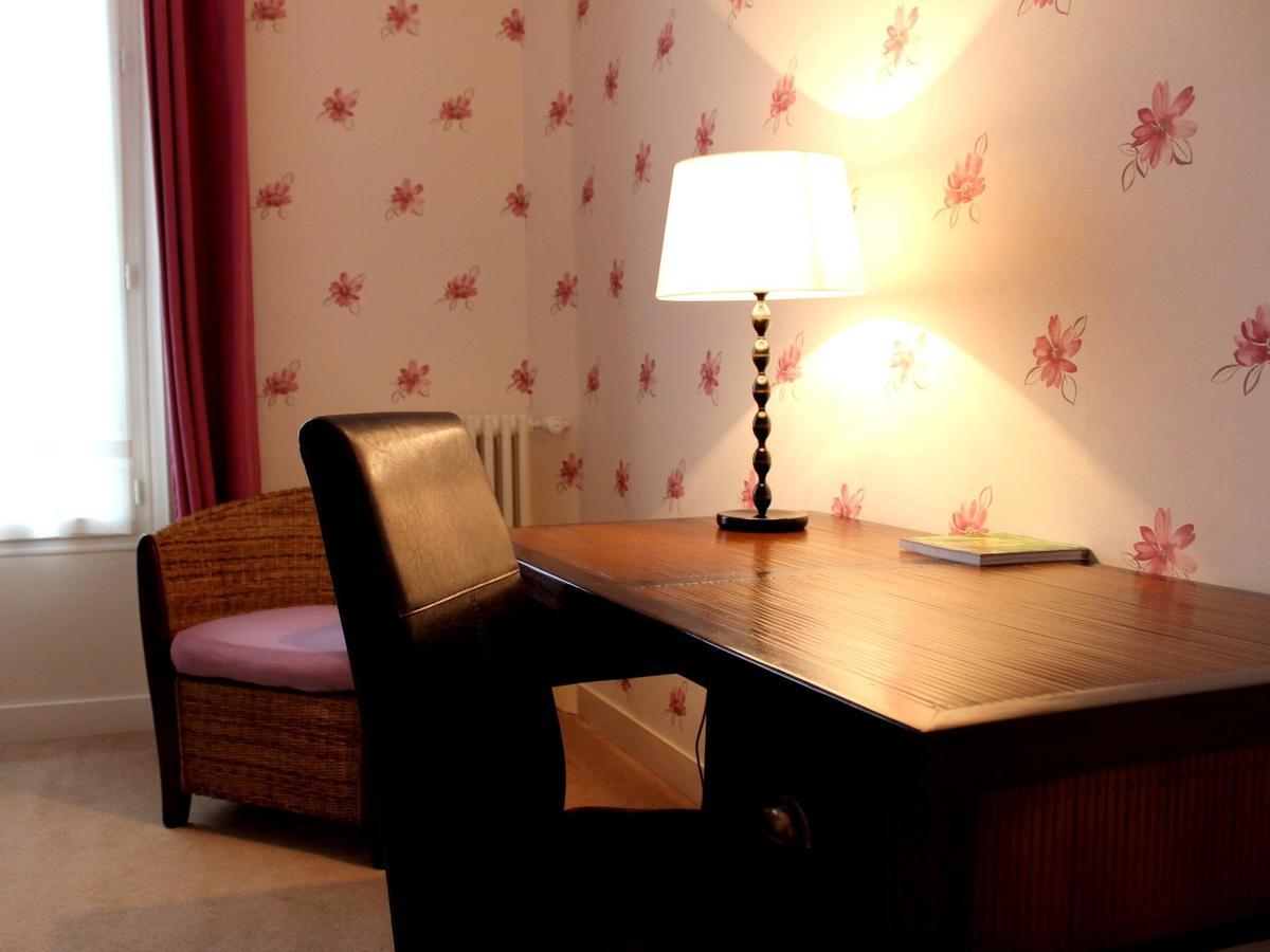 Hotel Les Aubepines Illiers-Combray Bagian luar foto